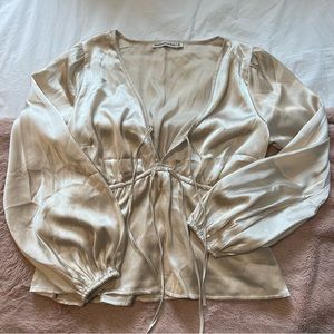 A&f champagne Top